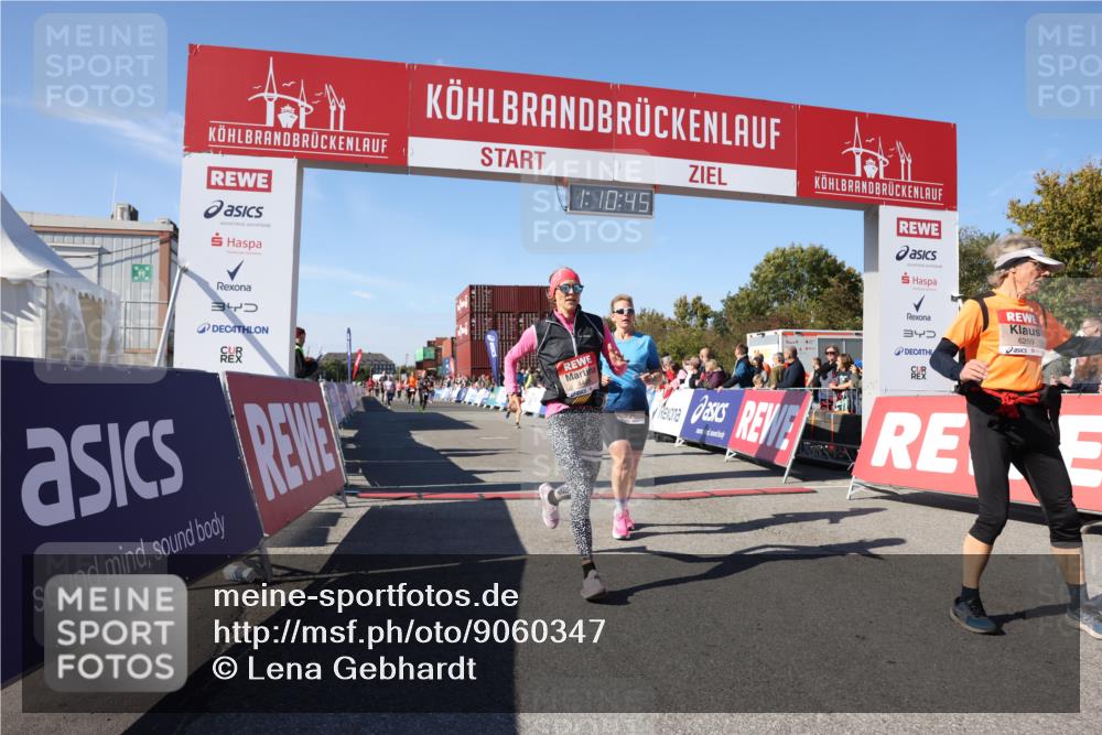 03.10.2025 - Köhlbrandbrückenlauf Lena Gebhardt http://msf.ph/oto/9060347 03.10.2025 13:10:45 Ziel 4081, 4412, 4488, 4514, 5410, 5753, 5791, 6269, 6273 meine-sportfotos.de