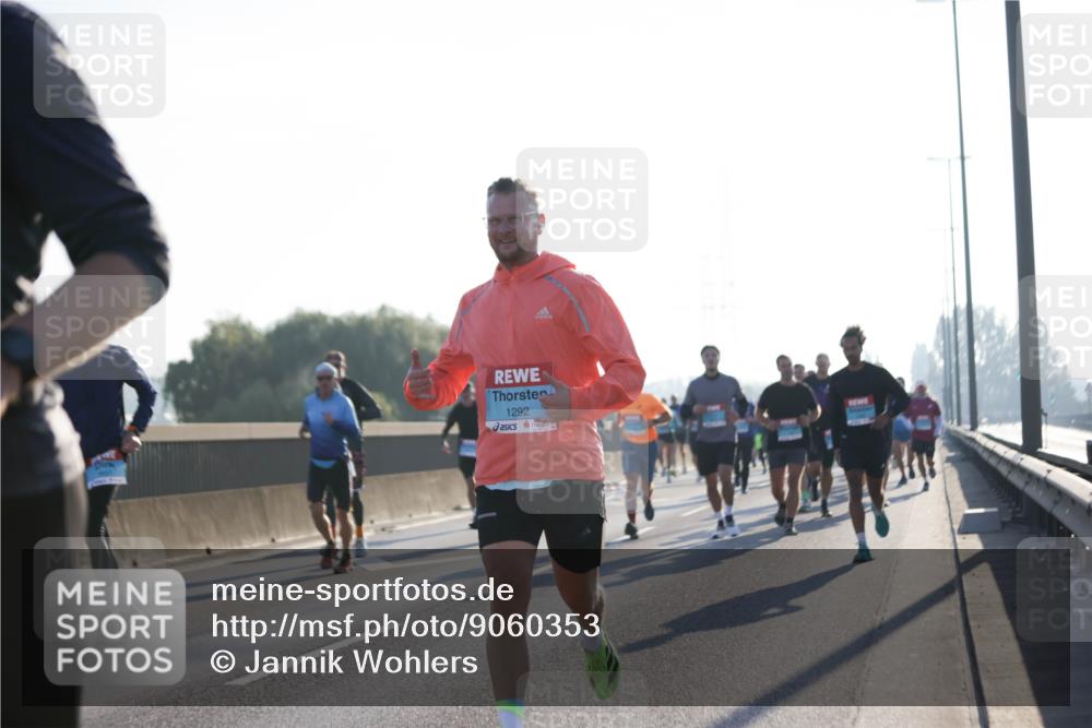 03.10.2025 - Köhlbrandbrückenlauf Jannik Wohlers http://msf.ph/oto/9060353 03.10.2025 09:14:45 Position 3 1292 meine-sportfotos.de