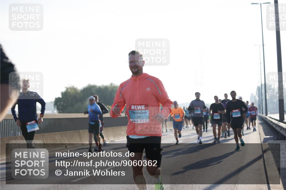 03.10.2025 - Köhlbrandbrückenlauf Jannik Wohlers http://msf.ph/oto/9060362 03.10.2025 09:14:45 Position 3 1292 meine-sportfotos.de