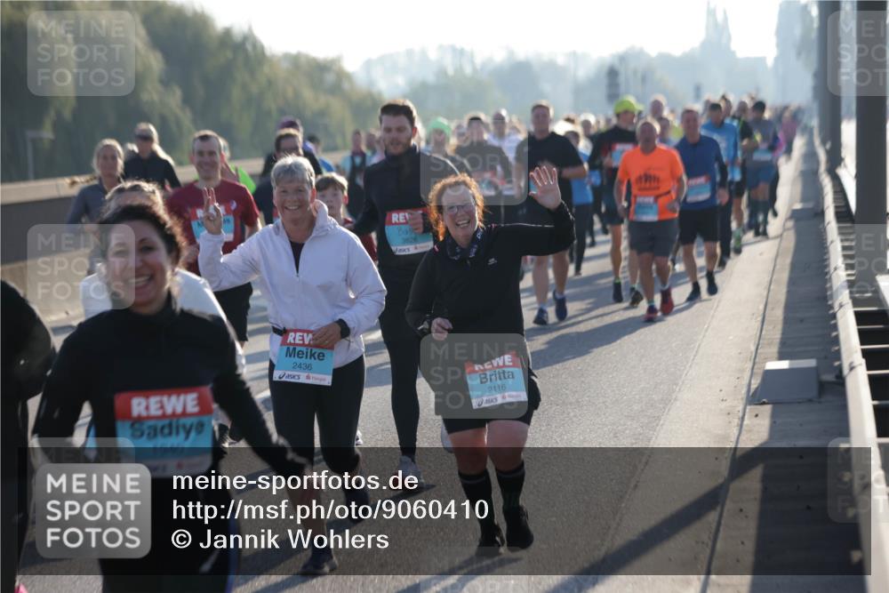 03.10.2025 - Köhlbrandbrückenlauf Jannik Wohlers http://msf.ph/oto/9060410 03.10.2025 09:22:38 Position 3 1940, 2436, 3826, 2116 meine-sportfotos.de