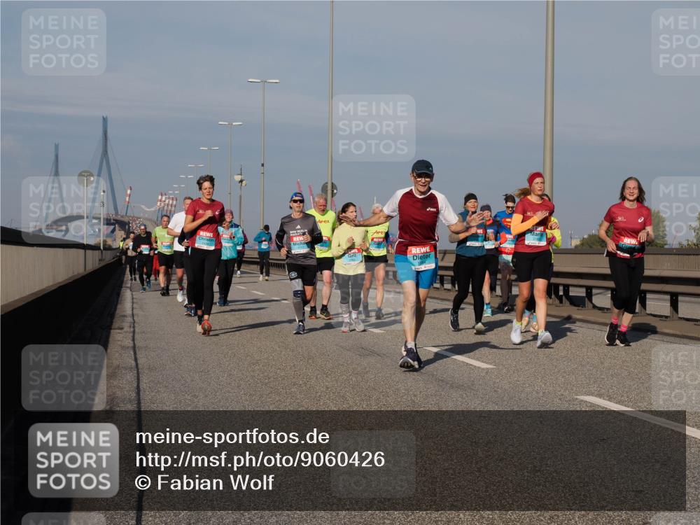 03.10.2025 - Köhlbrandbrückenlauf Fabian Wolf http://msf.ph/oto/9060426 03.10.2025 10:05:15 Position 3  meine-sportfotos.de