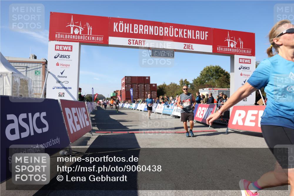 03.10.2025 - Köhlbrandbrückenlauf Lena Gebhardt http://msf.ph/oto/9060438 03.10.2025 13:10:47 Ziel 4081, 4352, 4401, 4412, 4488, 4514, 5410, 5753, 5791, 6269, 6273 meine-sportfotos.de