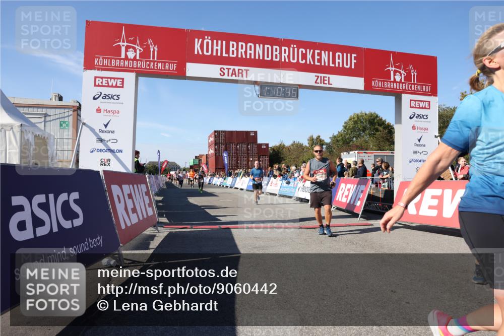 03.10.2025 - Köhlbrandbrückenlauf Lena Gebhardt http://msf.ph/oto/9060442 03.10.2025 13:10:47 Ziel 4081, 4352, 4401, 4412, 4488, 4514, 5410, 5753, 5791, 6269, 6273 meine-sportfotos.de