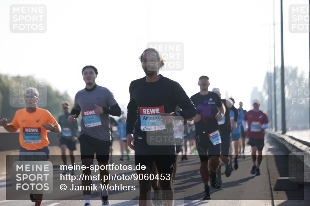 03.10.2025 - Köhlbrandbrückenlauf Jannik Wohlers http://msf.ph/oto/9060453 03.10.2025 09:14:47 Position 3 3817, 1550 meine-sportfotos.de