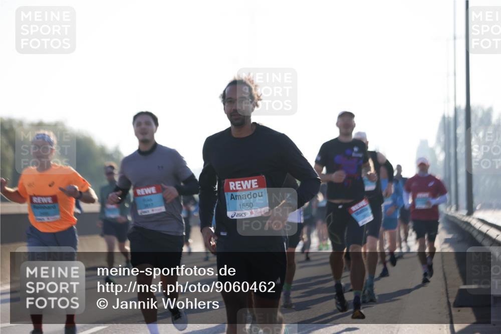 03.10.2025 - Köhlbrandbrückenlauf Jannik Wohlers http://msf.ph/oto/9060462 03.10.2025 09:14:47 Position 3 3817, 1550 meine-sportfotos.de