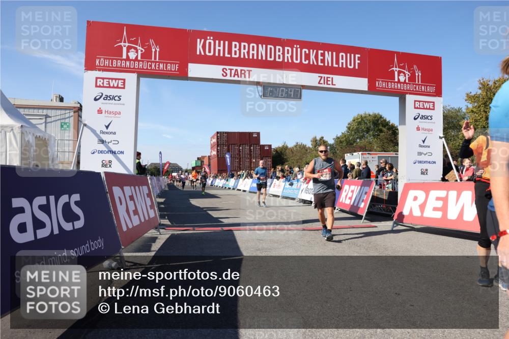 03.10.2025 - Köhlbrandbrückenlauf Lena Gebhardt http://msf.ph/oto/9060463 03.10.2025 13:10:47 Ziel 4081, 4352, 4401, 4412, 4488, 4514, 5410, 5753, 5791, 6269, 6273 meine-sportfotos.de