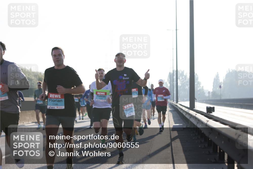 03.10.2025 - Köhlbrandbrückenlauf Jannik Wohlers http://msf.ph/oto/9060555 03.10.2025 09:14:49 Position 3 24, 1146, 1226, 2777, 2962 meine-sportfotos.de