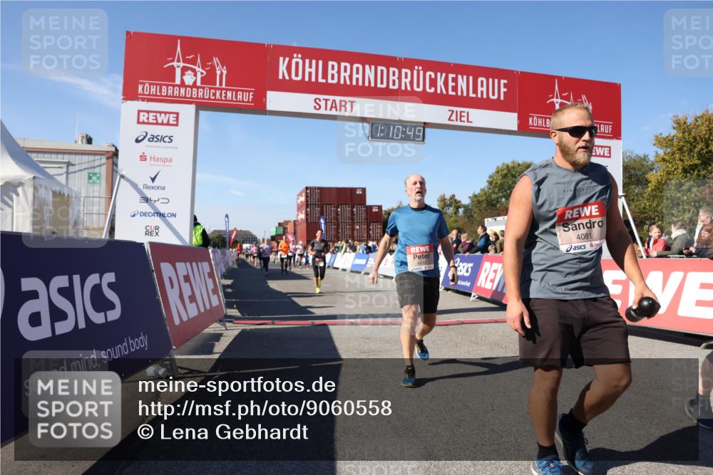 03.10.2025 - Köhlbrandbrückenlauf Lena Gebhardt http://msf.ph/oto/9060558 03.10.2025 13:10:50 Ziel 4081, 4352, 4401, 4412, 4488, 4689, 4862, 5410, 5753, 5791, 6269, 6273, 6274 meine-sportfotos.de