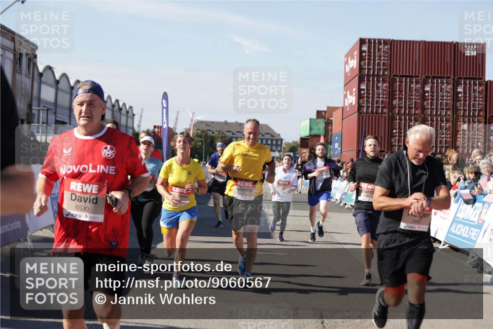 03.10.2025 - Köhlbrandbrückenlauf Jannik Wohlers http://msf.ph/oto/9060567 03.10.2025 13:12:59 Ziel 4446, 4487, 4528, 4559, 4628, 4671, 4748, 4965, 5051, 5381, 5673, 5674, 6303, 6496, 6497, 6530, 6791 meine-sportfotos.de