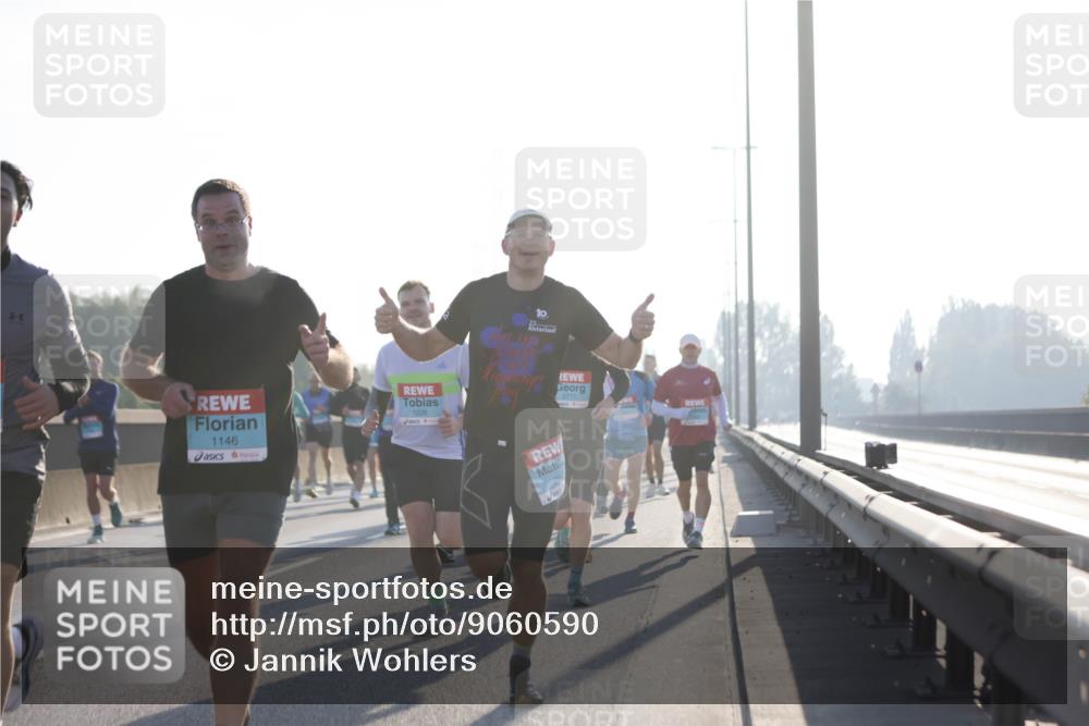 03.10.2025 - Köhlbrandbrückenlauf Jannik Wohlers http://msf.ph/oto/9060590 03.10.2025 09:14:49 Position 3 24, 1146, 1226, 10 meine-sportfotos.de