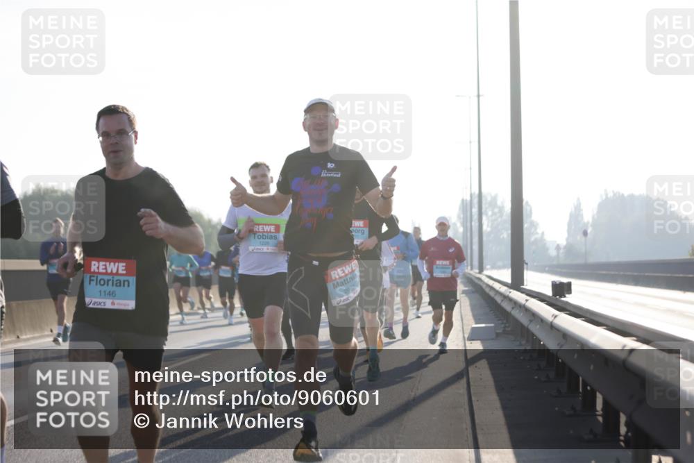 03.10.2025 - Köhlbrandbrückenlauf Jannik Wohlers http://msf.ph/oto/9060601 03.10.2025 09:14:50 Position 3 1146, 10, 1226, 2962 meine-sportfotos.de