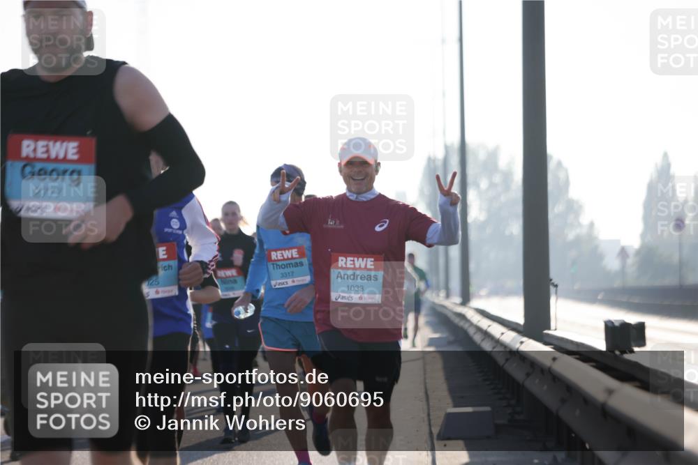 03.10.2025 - Köhlbrandbrückenlauf Jannik Wohlers http://msf.ph/oto/9060695 03.10.2025 09:14:51 Position 3 2777, 025, 3317, 1033 meine-sportfotos.de