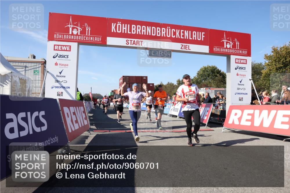 03.10.2025 - Köhlbrandbrückenlauf Lena Gebhardt http://msf.ph/oto/9060701 03.10.2025 13:10:55 Ziel 4081, 4352, 4370, 4401, 4412, 4547, 4689, 4862, 4933, 4998, 5103, 5791, 5965, 6274, 6665, 6797 meine-sportfotos.de