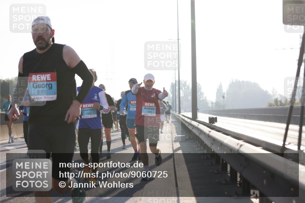 03.10.2025 - Köhlbrandbrückenlauf Jannik Wohlers http://msf.ph/oto/9060725 03.10.2025 09:14:52 Position 3 2777, 1025, 1033, 57 meine-sportfotos.de