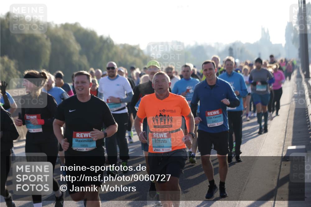 03.10.2025 - Köhlbrandbrückenlauf Jannik Wohlers http://msf.ph/oto/9060727 03.10.2025 09:22:45 Position 3 2617, 1855, 1853, 2451 meine-sportfotos.de