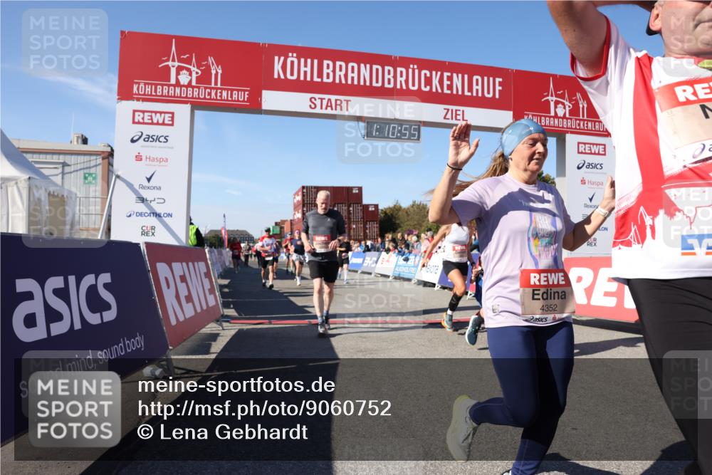 03.10.2025 - Köhlbrandbrückenlauf Lena Gebhardt http://msf.ph/oto/9060752 03.10.2025 13:10:56 Ziel 4352, 4370, 4401, 4412, 4506, 4547, 4689, 4862, 4933, 4998, 5103, 5791, 5965, 6274, 6330, 6449, 6450, 6665, 6797 meine-sportfotos.de
