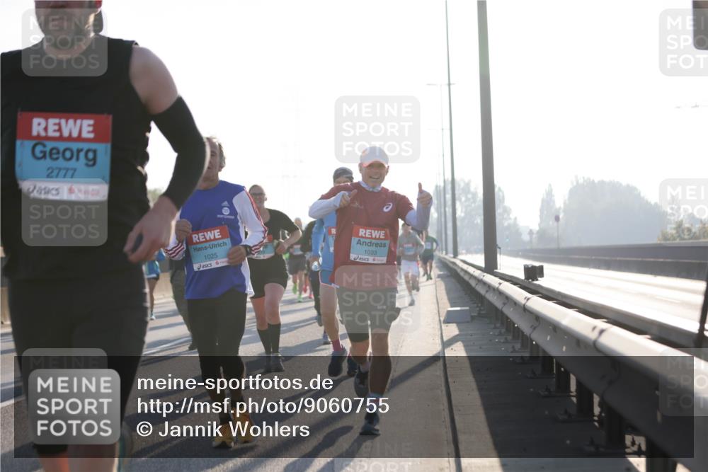03.10.2025 - Köhlbrandbrückenlauf Jannik Wohlers http://msf.ph/oto/9060755 03.10.2025 09:14:52 Position 3 2777, 1025, 1033, 57 meine-sportfotos.de