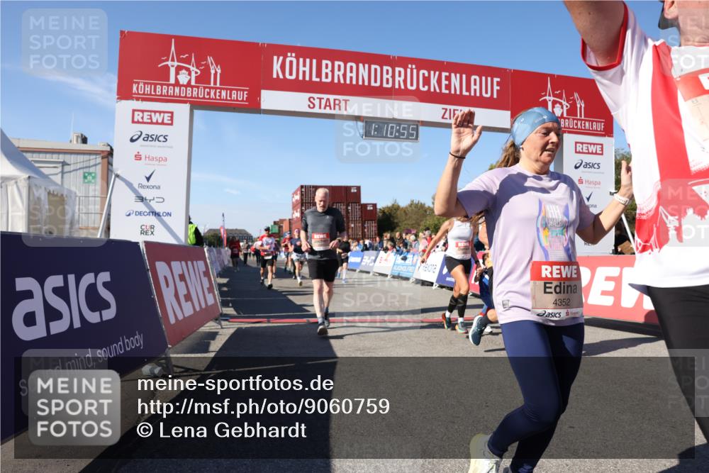 03.10.2025 - Köhlbrandbrückenlauf Lena Gebhardt http://msf.ph/oto/9060759 03.10.2025 13:10:56 Ziel 4352, 4370, 4401, 4412, 4506, 4547, 4689, 4862, 4933, 4998, 5103, 5791, 5965, 6274, 6330, 6449, 6450, 6665, 6797 meine-sportfotos.de