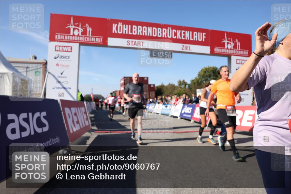 03.10.2025 - Köhlbrandbrückenlauf Lena Gebhardt http://msf.ph/oto/9060767 03.10.2025 13:10:56 Ziel 4352, 4370, 4401, 4412, 4506, 4547, 4689, 4862, 4933, 4998, 5103, 5791, 5965, 6274, 6330, 6449, 6450, 6665, 6797 meine-sportfotos.de
