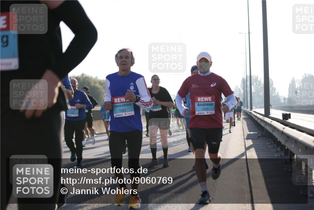 03.10.2025 - Köhlbrandbrückenlauf Jannik Wohlers http://msf.ph/oto/9060769 03.10.2025 09:14:53 Position 3 63, 1025, 1033 meine-sportfotos.de
