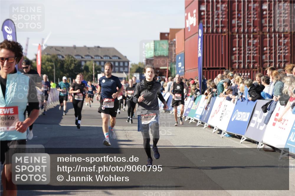 03.10.2025 - Köhlbrandbrückenlauf Jannik Wohlers http://msf.ph/oto/9060795 03.10.2025 13:13:05 Ziel 4193, 4446, 4487, 4528, 4559, 4628, 4748, 5051, 5381, 5673, 5674, 6303, 6393, 6496, 6530, 6705, 6725, 6742, 6755 meine-sportfotos.de