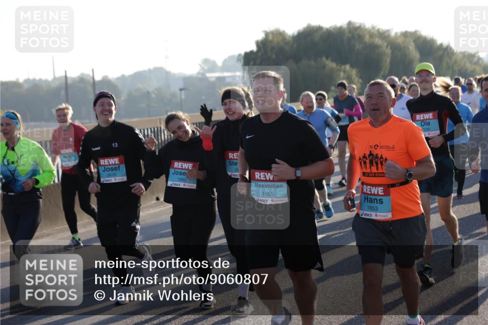 03.10.2025 - Köhlbrandbrückenlauf Jannik Wohlers http://msf.ph/oto/9060807 03.10.2025 09:22:46 Position 3 13, 2616, 1992, 12, 26, 1855, 1853, 539 meine-sportfotos.de