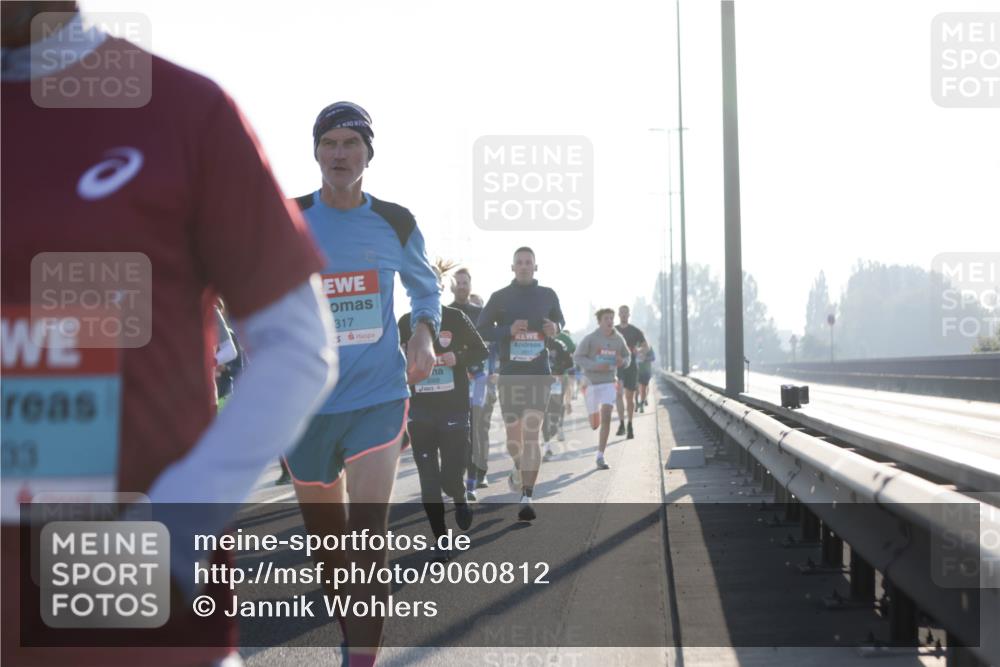 03.10.2025 - Köhlbrandbrückenlauf Jannik Wohlers http://msf.ph/oto/9060812 03.10.2025 09:14:54 Position 3 03, 317, 51 meine-sportfotos.de