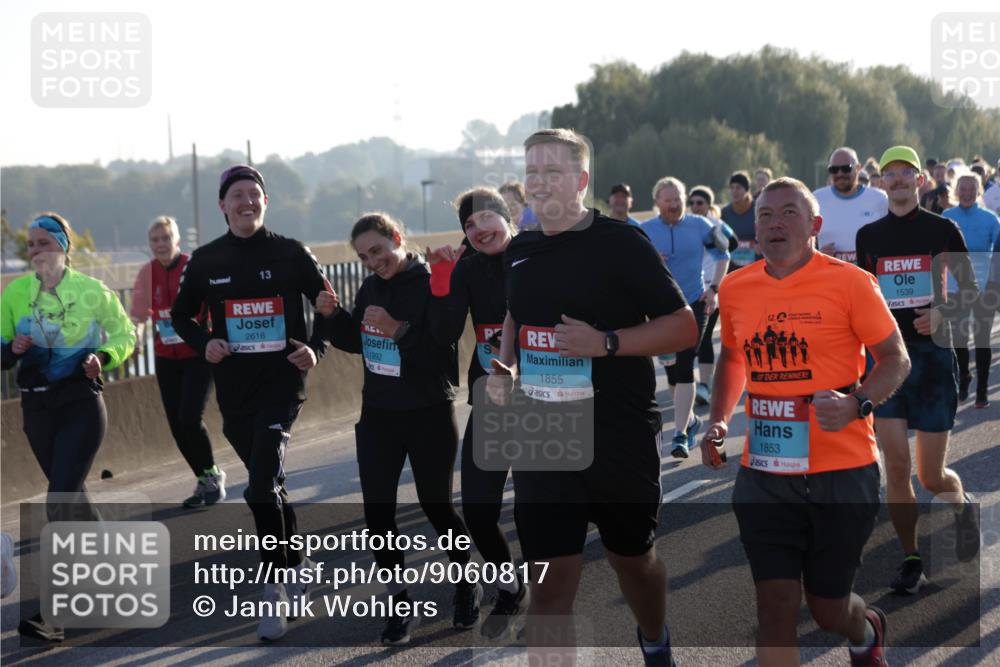 03.10.2025 - Köhlbrandbrückenlauf Jannik Wohlers http://msf.ph/oto/9060817 03.10.2025 09:22:47 Position 3 13, 2616, 1992, 1855, 1853, 1539 meine-sportfotos.de