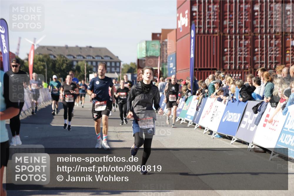 03.10.2025 - Köhlbrandbrückenlauf Jannik Wohlers http://msf.ph/oto/9060819 03.10.2025 13:13:06 Ziel 4193, 4446, 4487, 4528, 4559, 4628, 4748, 5051, 5381, 5673, 5674, 5678, 6303, 6393, 6496, 6530, 6705, 6725, 6742, 6755 meine-sportfotos.de