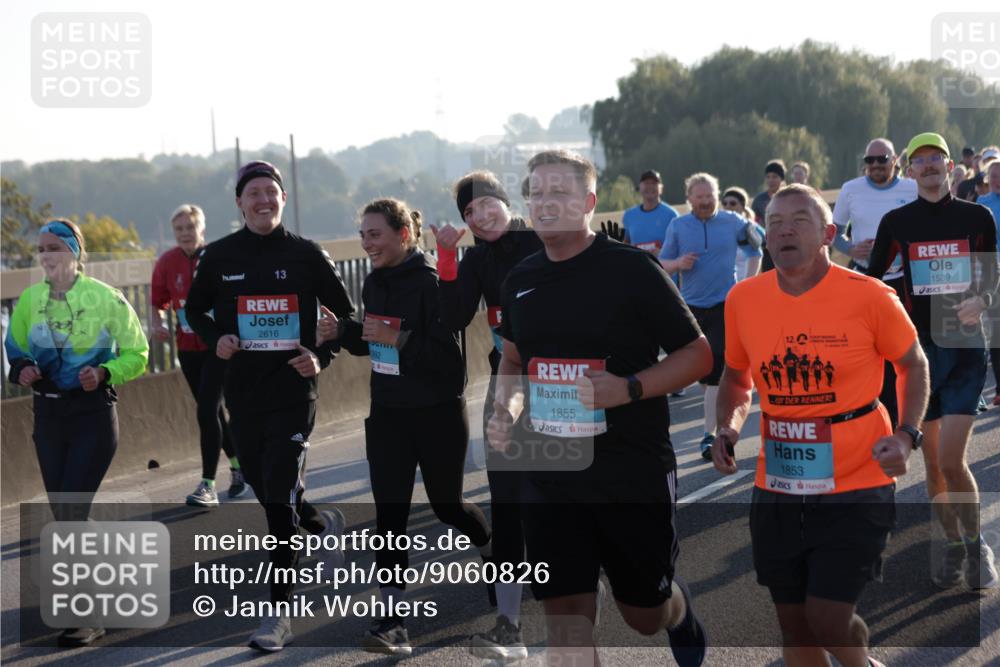 03.10.2025 - Köhlbrandbrückenlauf Jannik Wohlers http://msf.ph/oto/9060826 03.10.2025 09:22:47 Position 3 13, 2616, 1855, 1853, 1539 meine-sportfotos.de