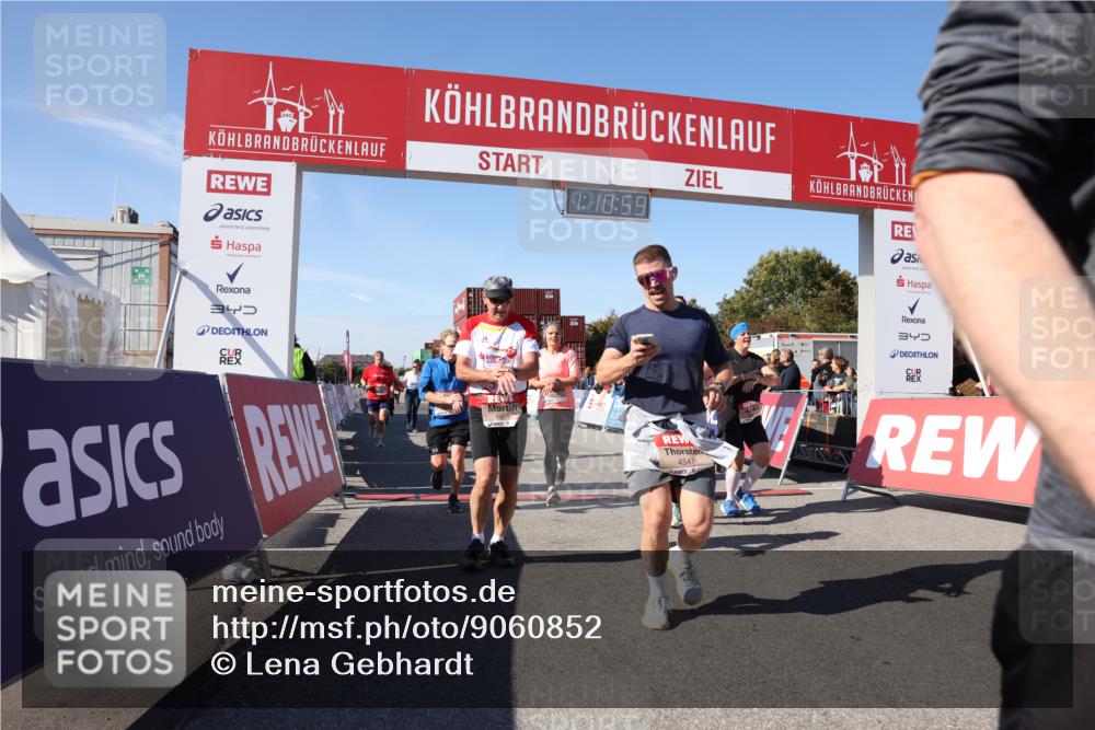 03.10.2025 - Köhlbrandbrückenlauf Lena Gebhardt http://msf.ph/oto/9060852 03.10.2025 13:10:59 Ziel 4352, 4370, 4401, 4506, 4547, 4689, 4862, 4933, 4998, 5103, 5791, 5965, 6274, 6330, 6449, 6450, 6665, 6797 meine-sportfotos.de