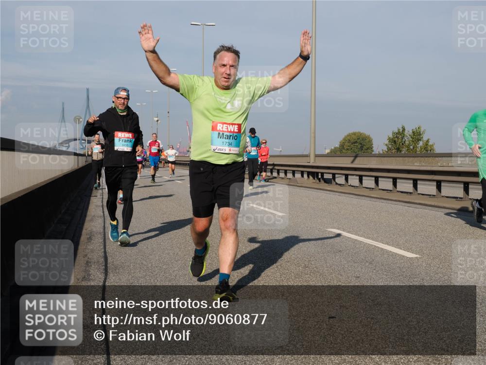 03.10.2025 - Köhlbrandbrückenlauf Fabian Wolf http://msf.ph/oto/9060877 03.10.2025 10:05:27 Position 3 3455, 1734 meine-sportfotos.de