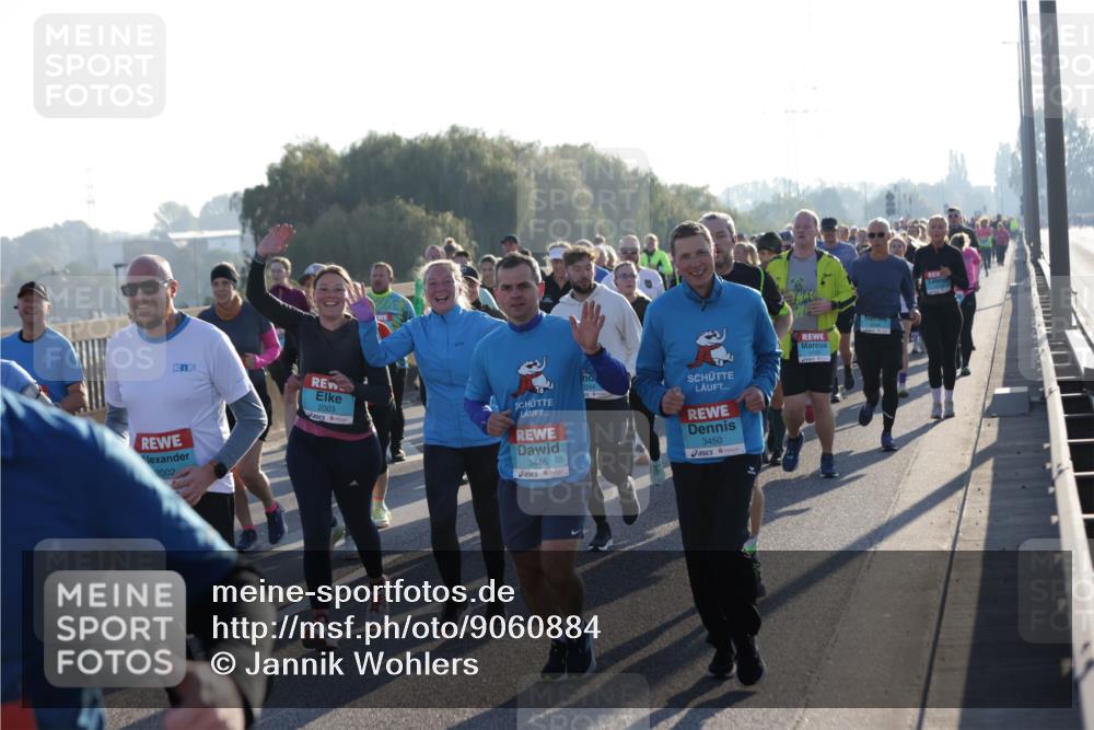 03.10.2025 - Köhlbrandbrückenlauf Jannik Wohlers http://msf.ph/oto/9060884 03.10.2025 09:22:49 Position 3 2002, 2003, 3446, 3450 meine-sportfotos.de