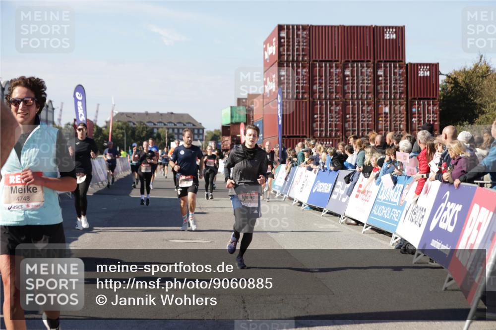 03.10.2025 - Köhlbrandbrückenlauf Jannik Wohlers http://msf.ph/oto/9060885 03.10.2025 13:13:06 Ziel 4193, 4446, 4487, 4528, 4559, 4628, 4748, 5051, 5381, 5673, 5674, 5678, 6303, 6393, 6496, 6530, 6705, 6725, 6742, 6755 meine-sportfotos.de