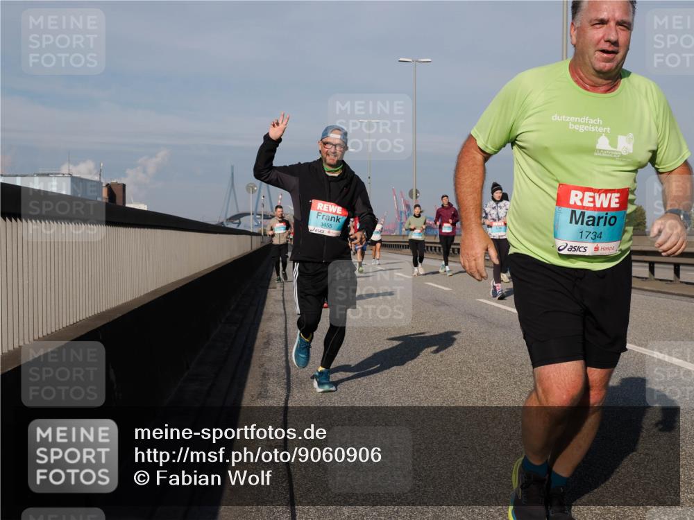 03.10.2025 - Köhlbrandbrückenlauf Fabian Wolf http://msf.ph/oto/9060906 03.10.2025 10:05:27 Position 3 3455, 1734 meine-sportfotos.de