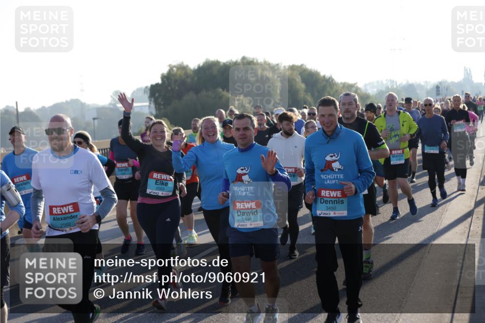 03.10.2025 - Köhlbrandbrückenlauf Jannik Wohlers http://msf.ph/oto/9060921 03.10.2025 09:22:49 Position 3 2002, 2003, 3446, 3450 meine-sportfotos.de