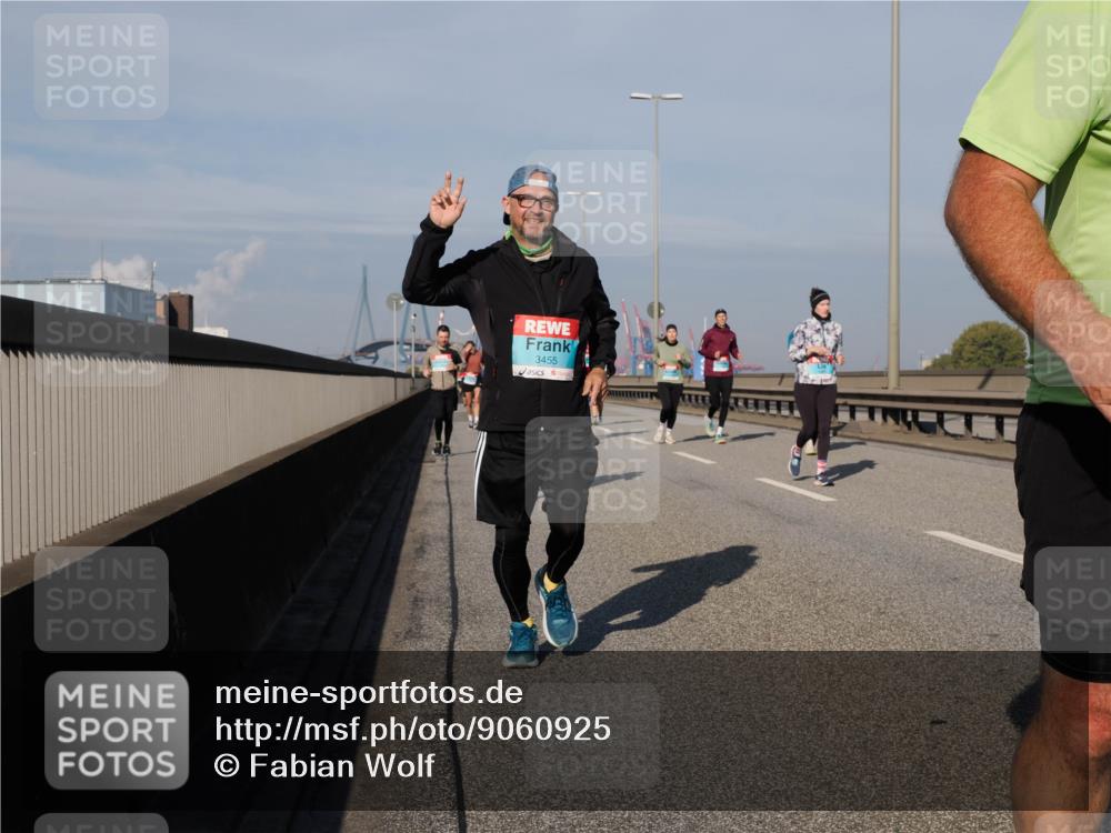 03.10.2025 - Köhlbrandbrückenlauf Fabian Wolf http://msf.ph/oto/9060925 03.10.2025 10:05:28 Position 3 3455 meine-sportfotos.de