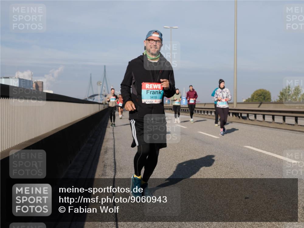 03.10.2025 - Köhlbrandbrückenlauf Fabian Wolf http://msf.ph/oto/9060943 03.10.2025 10:05:28 Position 3 3455 meine-sportfotos.de