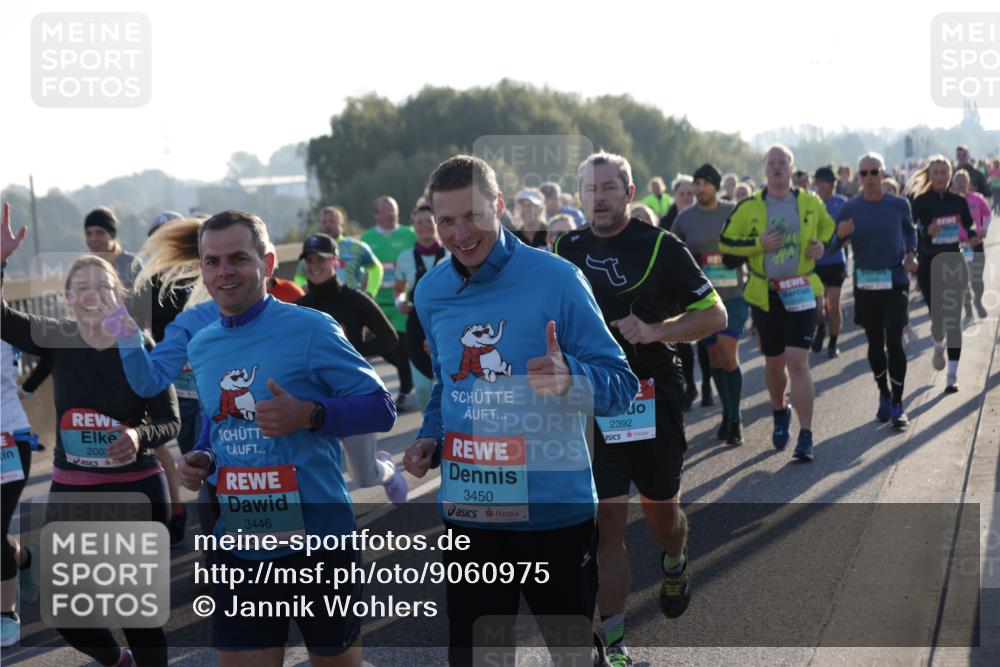 03.10.2025 - Köhlbrandbrückenlauf Jannik Wohlers http://msf.ph/oto/9060975 03.10.2025 09:22:50 Position 3 200, 3446, 3450, 2392 meine-sportfotos.de