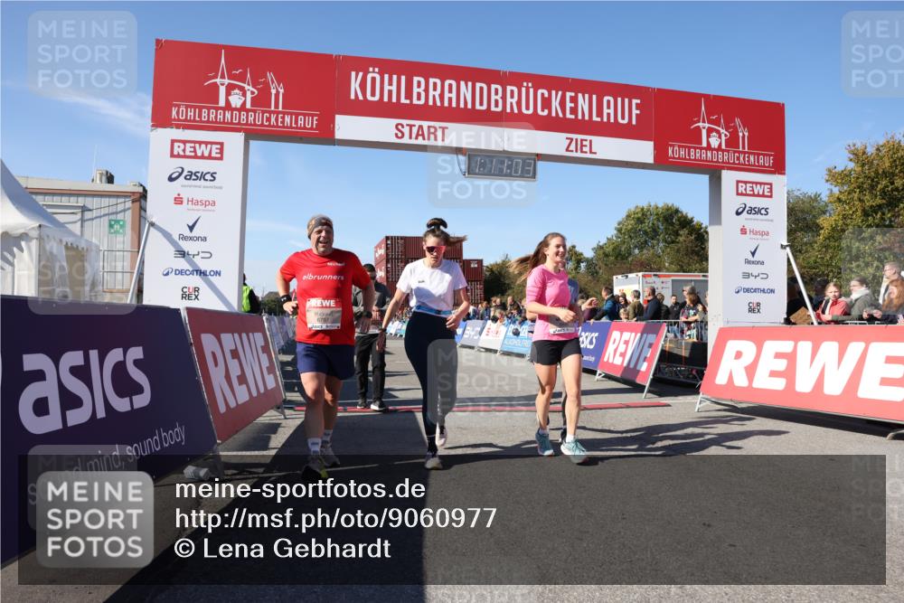 03.10.2025 - Köhlbrandbrückenlauf Lena Gebhardt http://msf.ph/oto/9060977 03.10.2025 13:11:04 Ziel 4370, 4506, 4547, 4689, 4862, 4933, 4998, 5103, 5965, 6272, 6274, 6330, 6449, 6450, 6665, 6797 meine-sportfotos.de