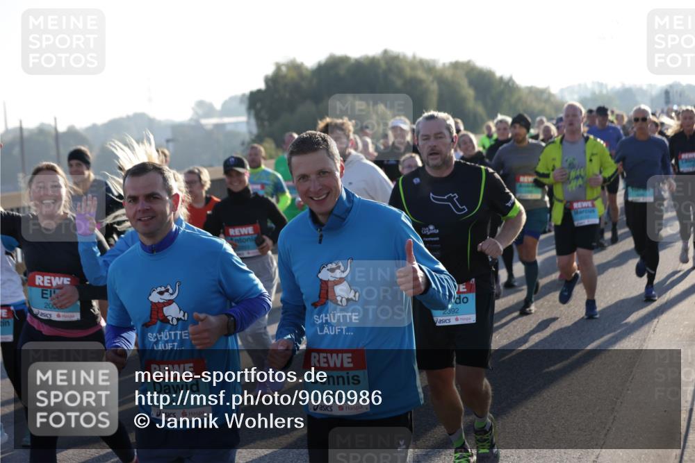 03.10.2025 - Köhlbrandbrückenlauf Jannik Wohlers http://msf.ph/oto/9060986 03.10.2025 09:22:50 Position 3 200, 3446, 3450, 2392 meine-sportfotos.de