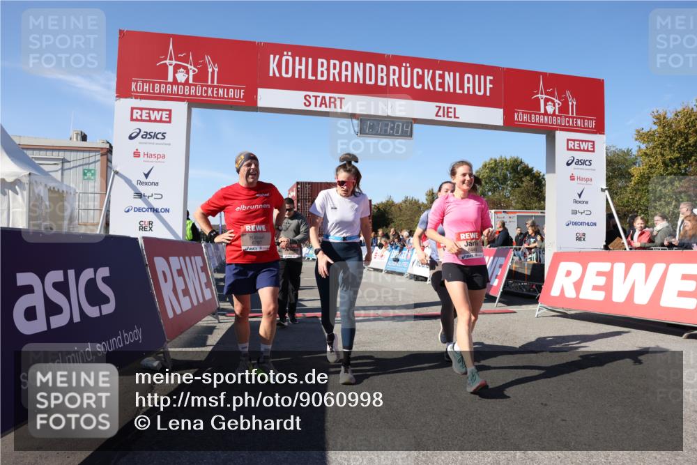 03.10.2025 - Köhlbrandbrückenlauf Lena Gebhardt http://msf.ph/oto/9060998 03.10.2025 13:11:04 Ziel 4370, 4506, 4547, 4689, 4862, 4933, 4998, 5103, 5965, 6272, 6274, 6330, 6449, 6450, 6665, 6797 meine-sportfotos.de
