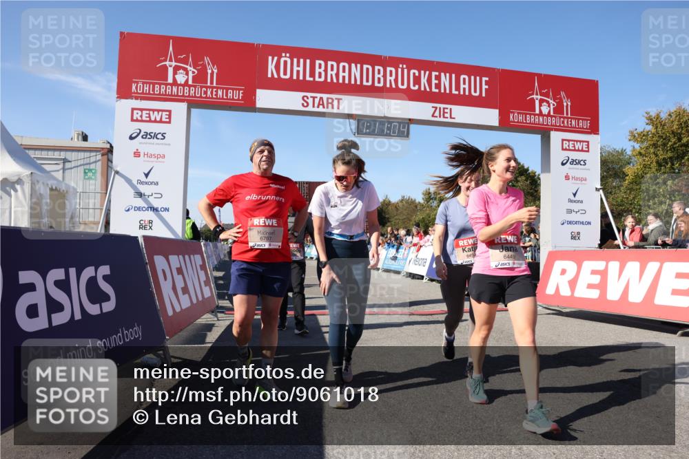 03.10.2025 - Köhlbrandbrückenlauf Lena Gebhardt http://msf.ph/oto/9061018 03.10.2025 13:11:05 Ziel 4370, 4506, 4547, 4689, 4862, 4933, 4998, 5103, 5965, 6272, 6330, 6449, 6450, 6665, 6797 meine-sportfotos.de