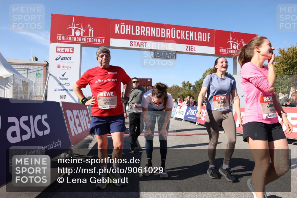 03.10.2025 - Köhlbrandbrückenlauf Lena Gebhardt http://msf.ph/oto/9061029 03.10.2025 13:11:05 Ziel 4370, 4506, 4547, 4689, 4862, 4933, 4998, 5103, 5965, 6272, 6330, 6449, 6450, 6665, 6797 meine-sportfotos.de