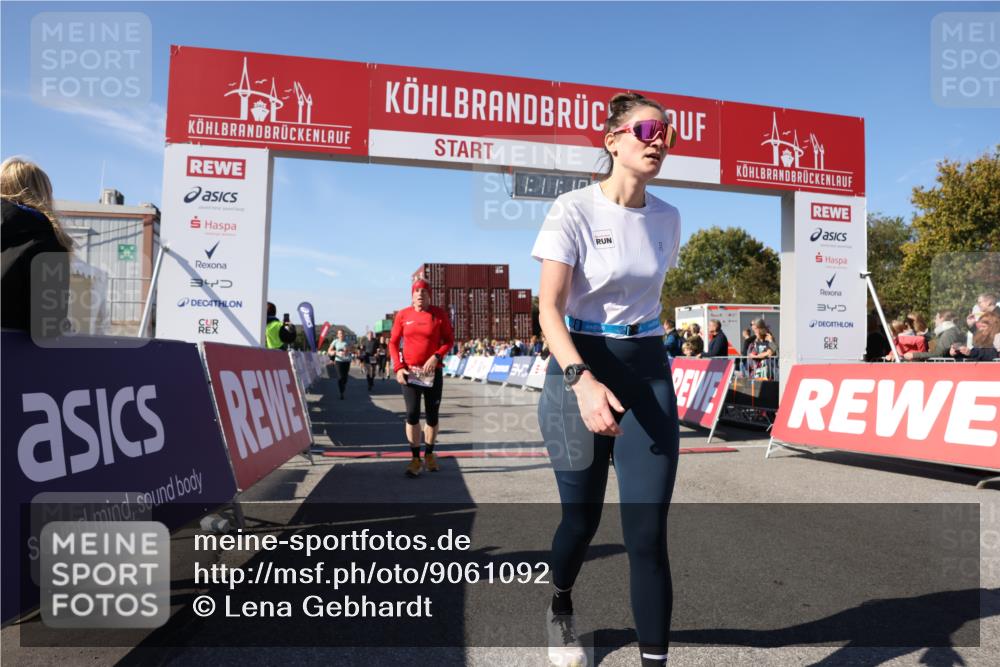 03.10.2025 - Köhlbrandbrückenlauf Lena Gebhardt http://msf.ph/oto/9061092 03.10.2025 13:11:10 Ziel 4135, 4506, 4521, 5218, 5258, 5522, 6272, 6330, 6449, 6450, 6572, 6727, 6751, 6797 meine-sportfotos.de