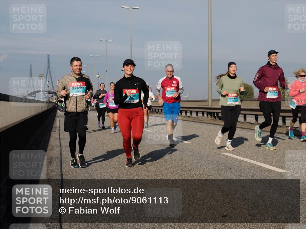 03.10.2025 - Köhlbrandbrückenlauf Fabian Wolf http://msf.ph/oto/9061113 03.10.2025 10:05:33 Position 3 1983, 10, 1160 meine-sportfotos.de