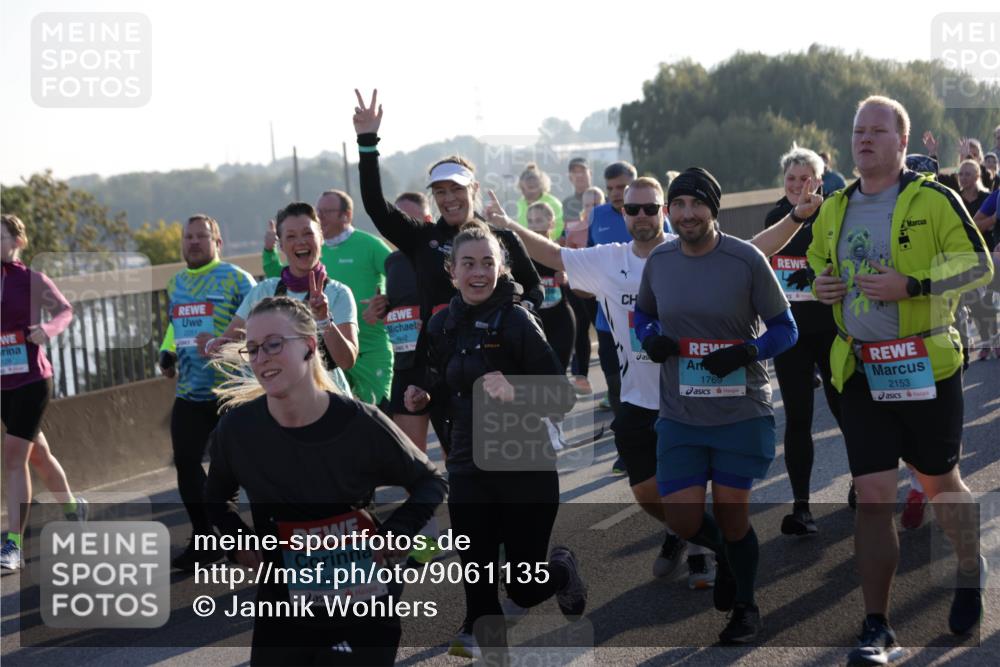 03.10.2025 - Köhlbrandbrückenlauf Jannik Wohlers http://msf.ph/oto/9061135 03.10.2025 09:22:53 Position 3 128, 2641, 1769, 2153 meine-sportfotos.de