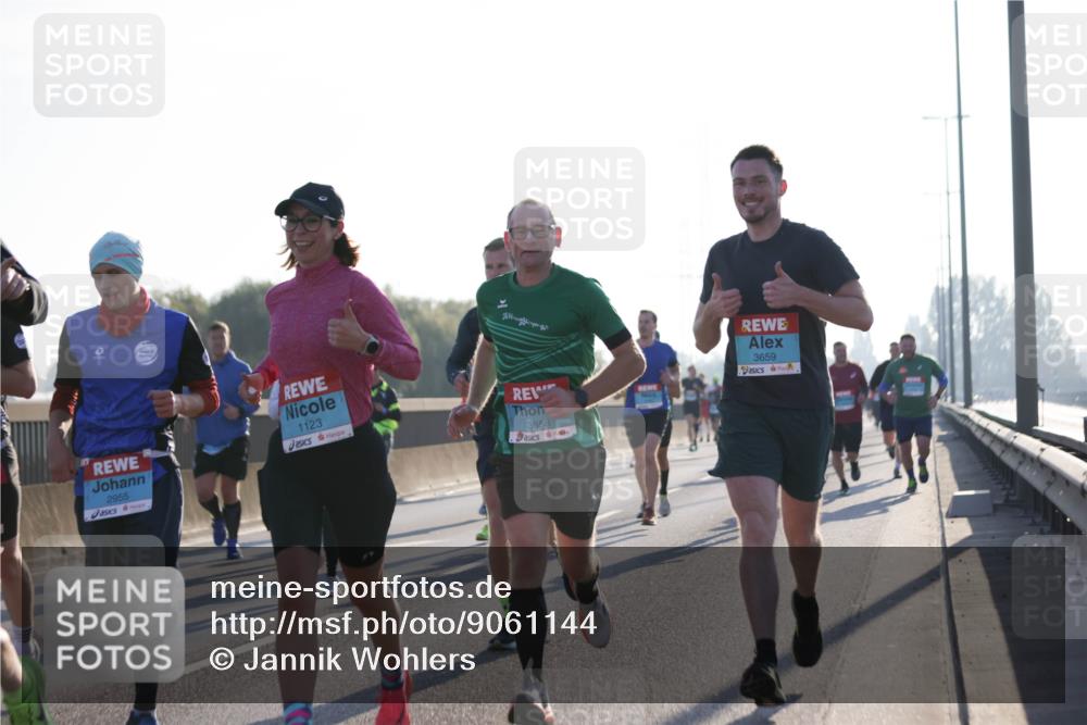03.10.2025 - Köhlbrandbrückenlauf Jannik Wohlers http://msf.ph/oto/9061144 03.10.2025 09:15:00 Position 3 2955, 1123, 3658, 3659 meine-sportfotos.de