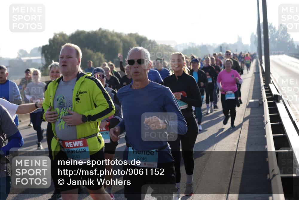03.10.2025 - Köhlbrandbrückenlauf Jannik Wohlers http://msf.ph/oto/9061152 03.10.2025 09:22:53 Position 3 2153, 2246, 70 meine-sportfotos.de