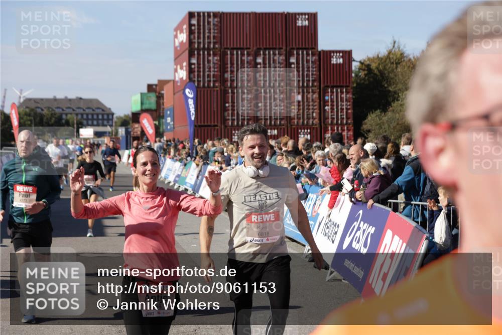 03.10.2025 - Köhlbrandbrückenlauf Jannik Wohlers http://msf.ph/oto/9061153 03.10.2025 13:13:17 Ziel 4191, 4193, 4223, 4373, 4463, 4513, 4583, 4853, 5025, 5034, 5204, 5261, 5678, 5852, 6393, 6725, 6742, 6755, 6788, 6789, 6818 meine-sportfotos.de